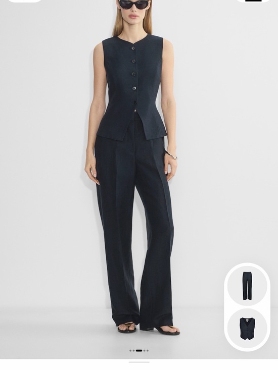 Aritzia Pants - Aritzia Limitless Pants in Navy